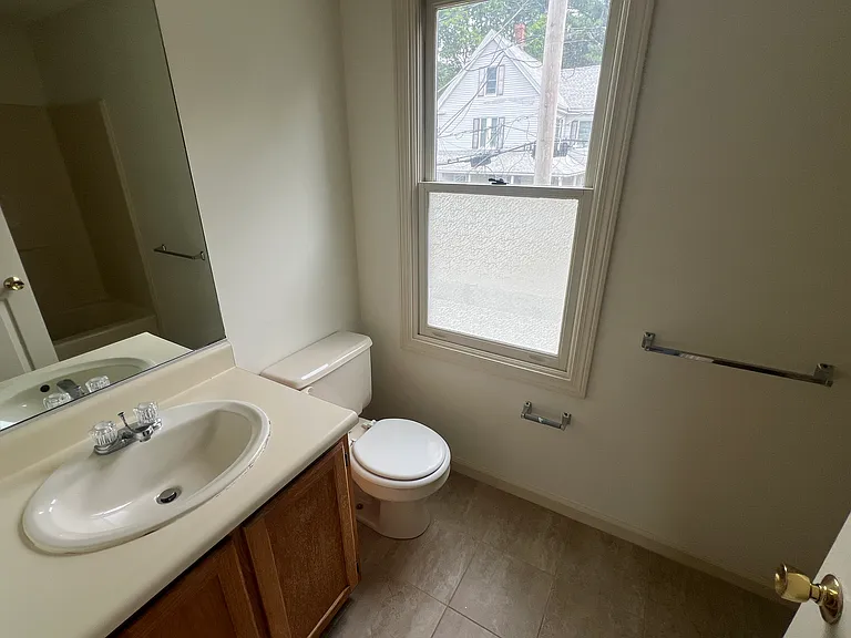 29 Hale St #29 — Photo 14
