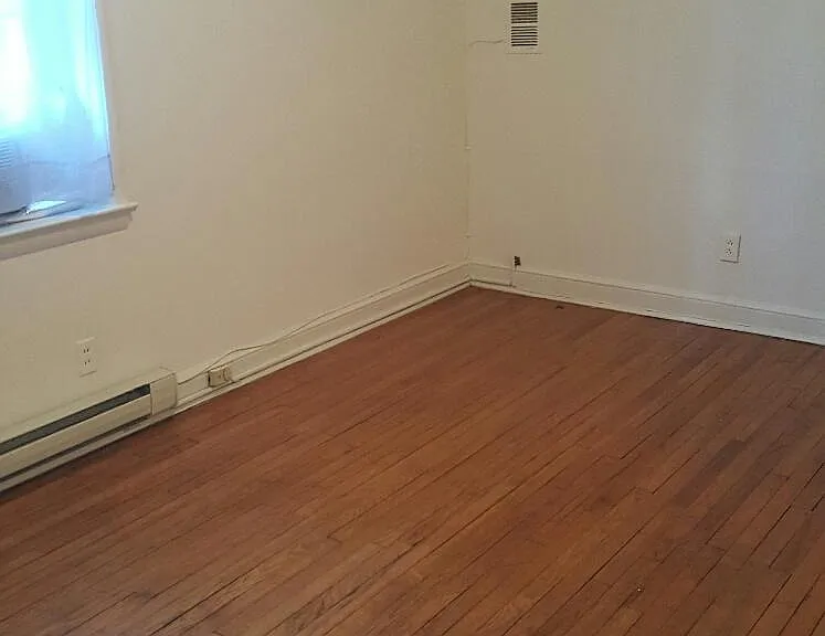 118 9th St NE #2 — Photo 5