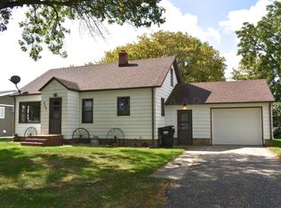 204 2nd St, Wyndmere, ND 58081