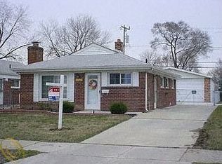 26236 Lehner St, Roseville, MI 48066