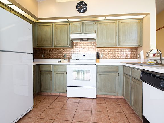 3rd image of 3081 Stillwater Dr