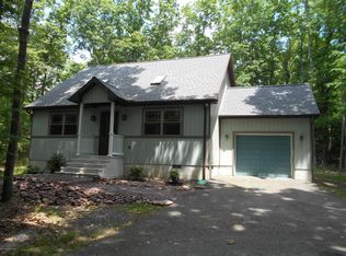 5 Blackberry Ln, Jim Thorpe, PA 18229