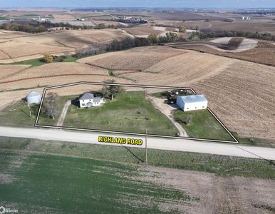 9162 Richland Rd, Cascade, IA, 52033