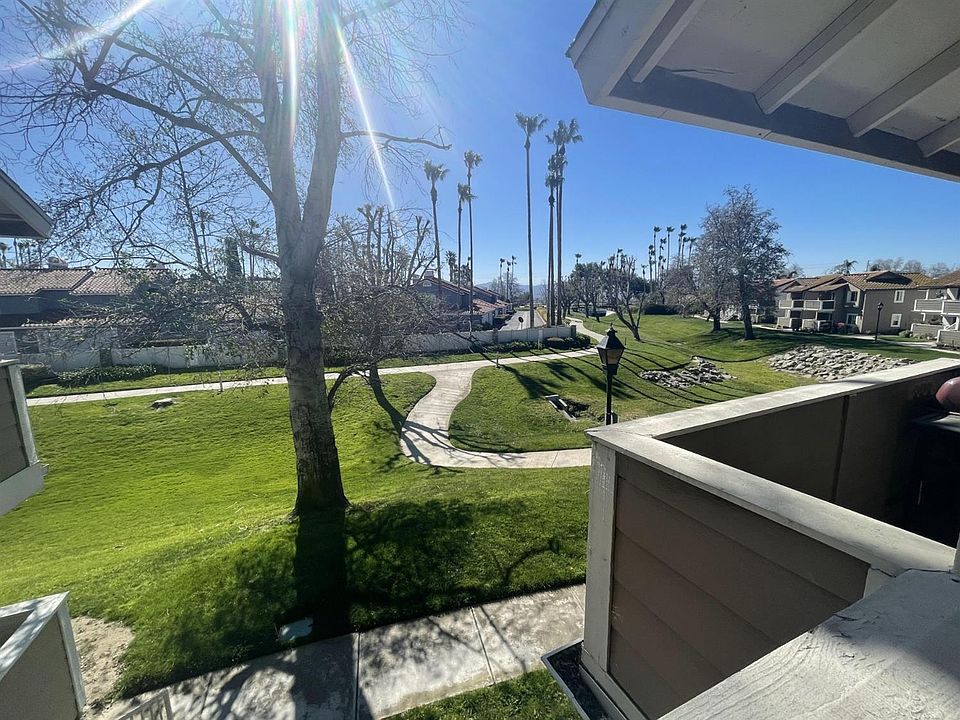 2nd image of 3736 Oak Creek Dr Unit B