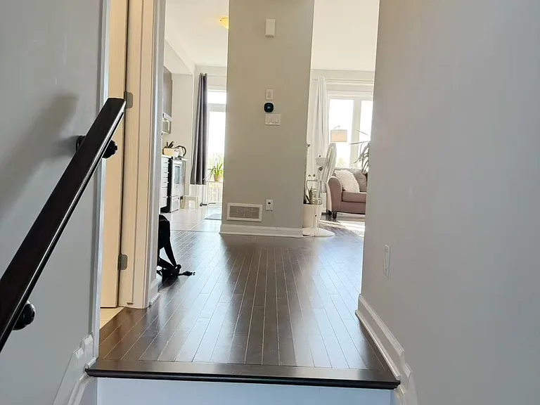 75 Aura Ave — Photo 4
