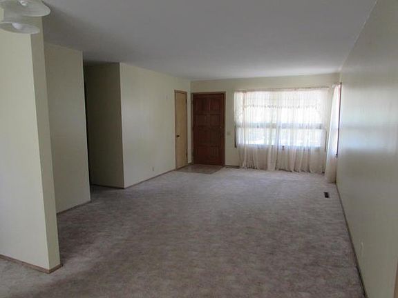 2nd image of 2009 N 34th Ter