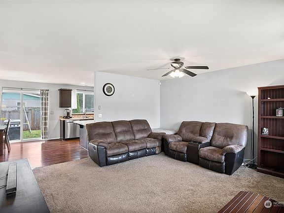 5th image of 20407 12th Avenue Ct E