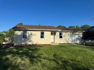 1906 Autumn Hill Dr, O'Fallon, MO 63366