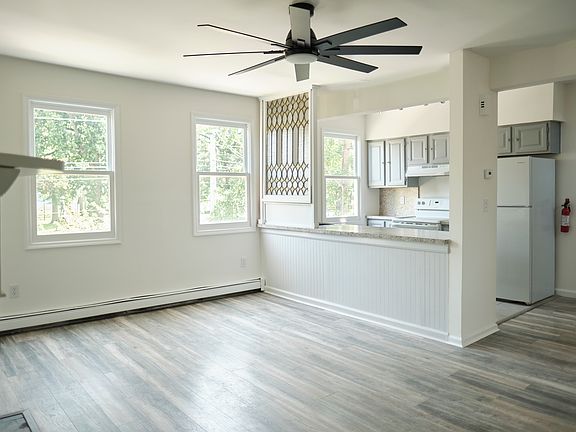 5th image of 95 Liberty St APT 2