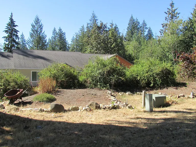 4748 Ida Dr — Photo 6