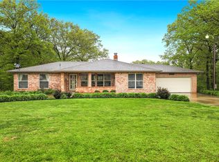 18450 Ridge Rd, Gravette, AR 72736