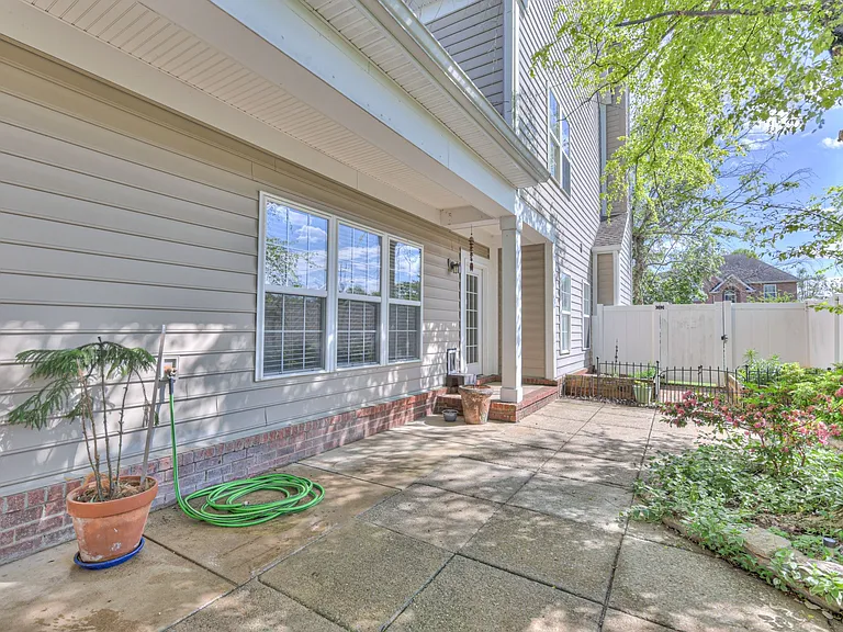 2111 Gold Valley Dr — Photo 29