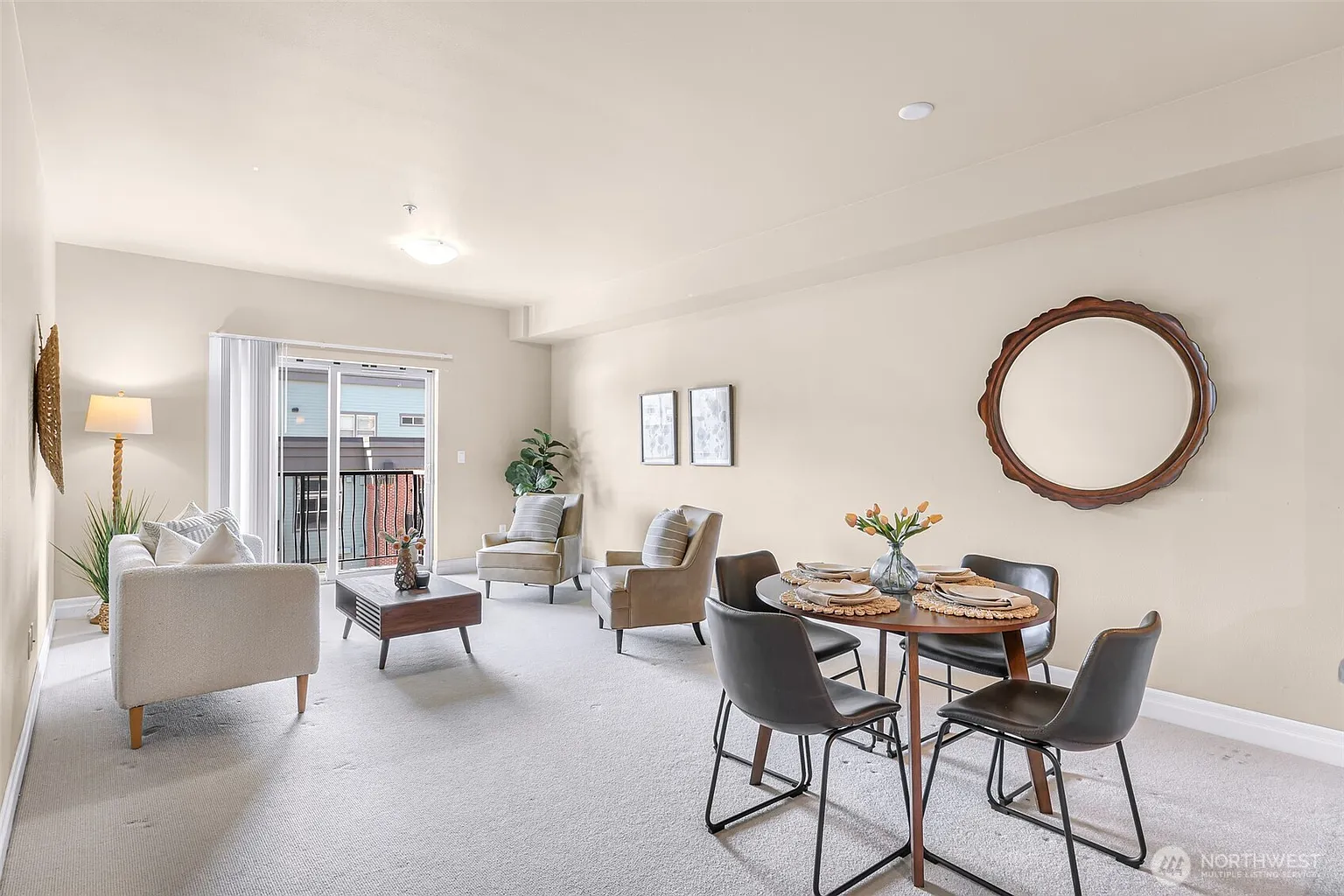 910 Harris Avenue #404 photo 1