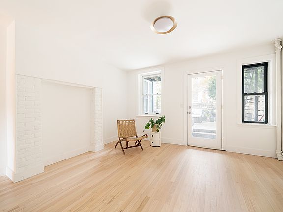3rd image of 288 Lafayette Ave #1