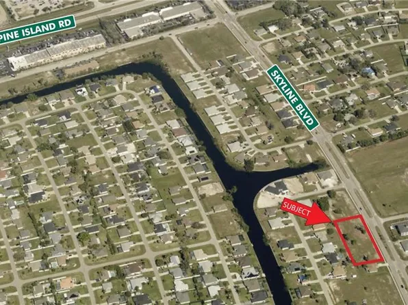 816 Skyline BLVD, CAPE CORAL, FL 33991