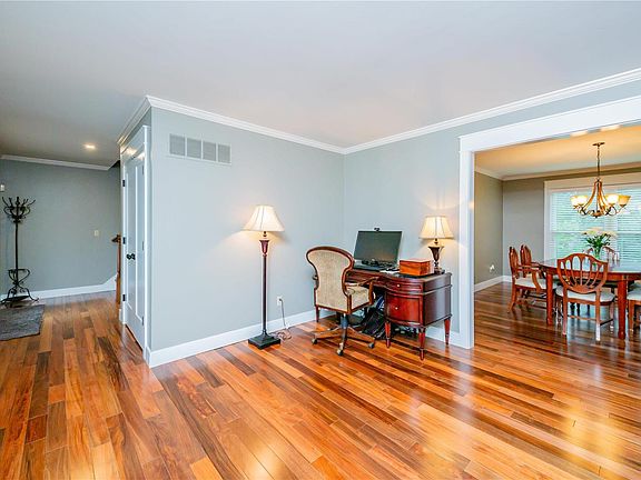 5th image of 2125 Ashton Circle Ct