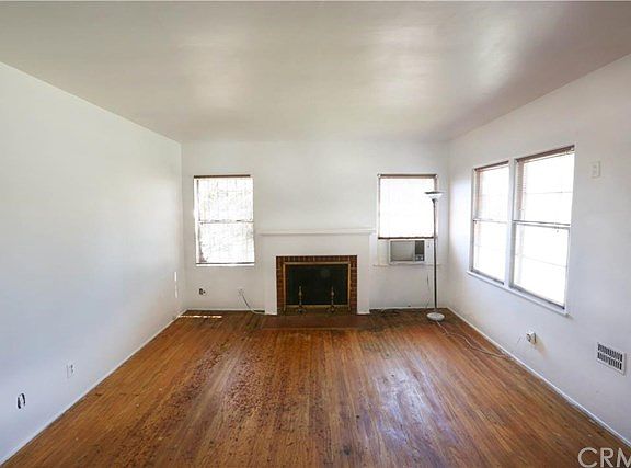 4th image of 6500 Farmdale Ave