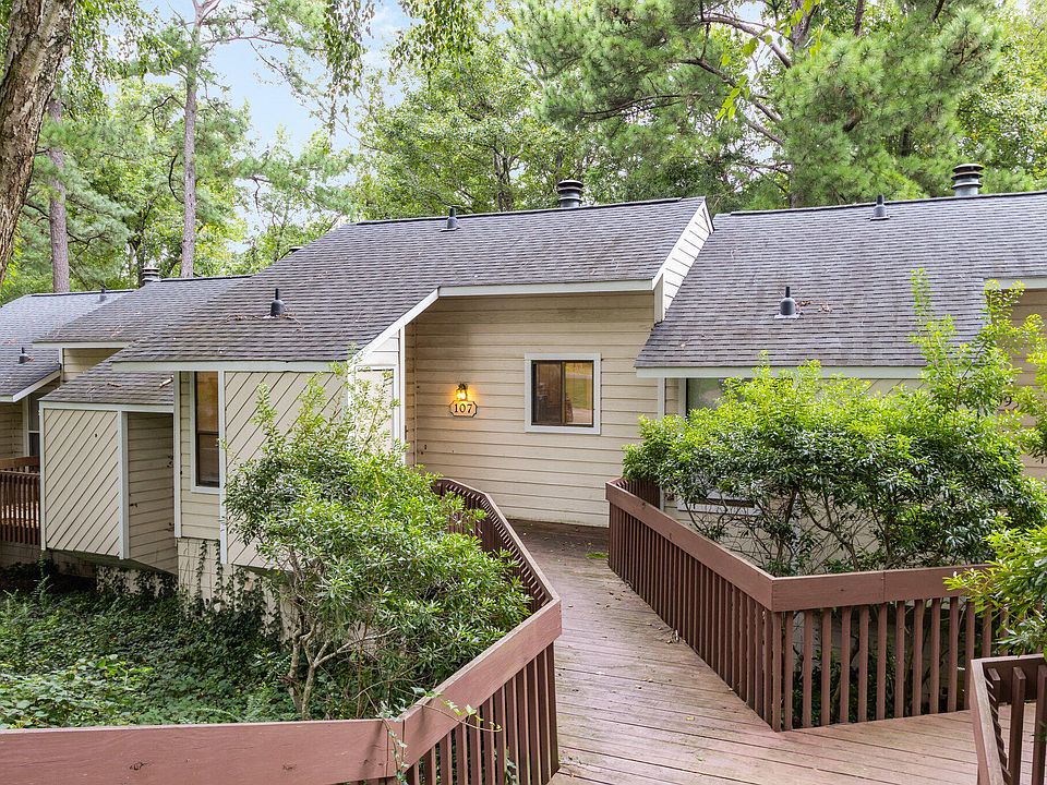 1st image of 107 Concannon Ct