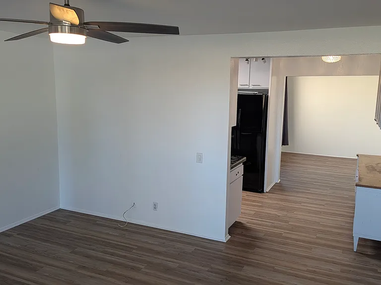 425 Bradshaw Ln #63 — Photo 6