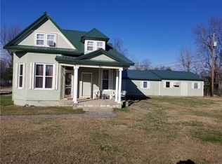 902 Caudle Ave, Springdale, AR 72764