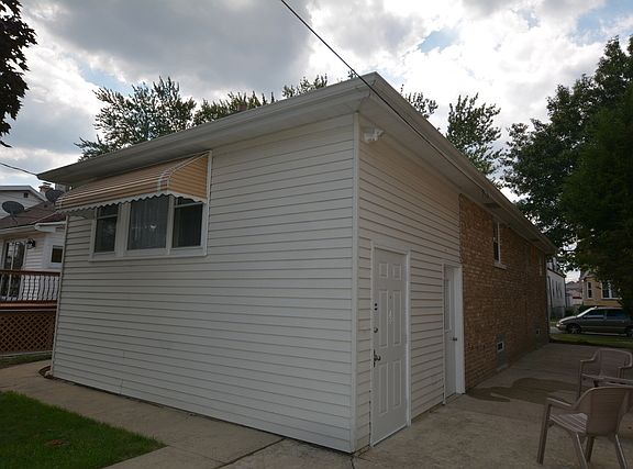4th image of 2739 N 75th Ct