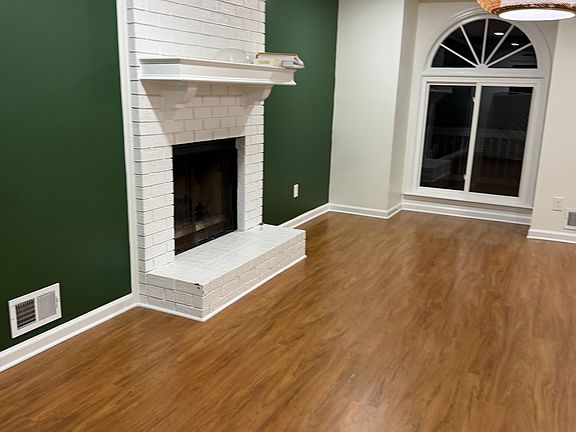 4th image of 2413 Shiloh Dr SW