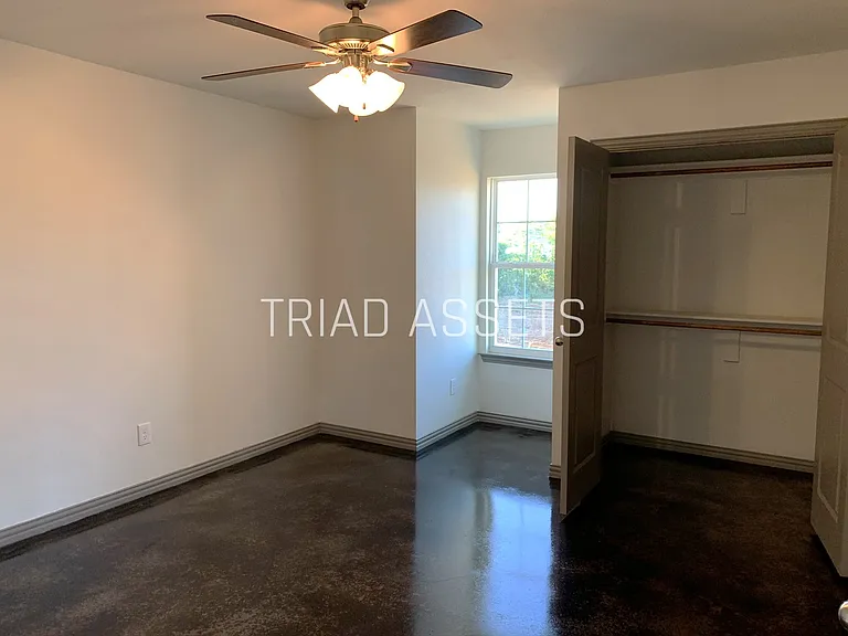 2220 J E Woody Rd — Photo 4