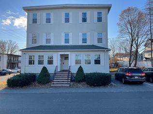 65 Valley St APT 1L, Wakefield, MA 01880