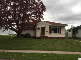 809 12th Ave, Two Harbors, MN 55616
