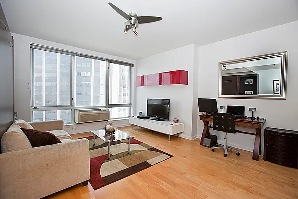 Sold by Maz Group NY | media 22