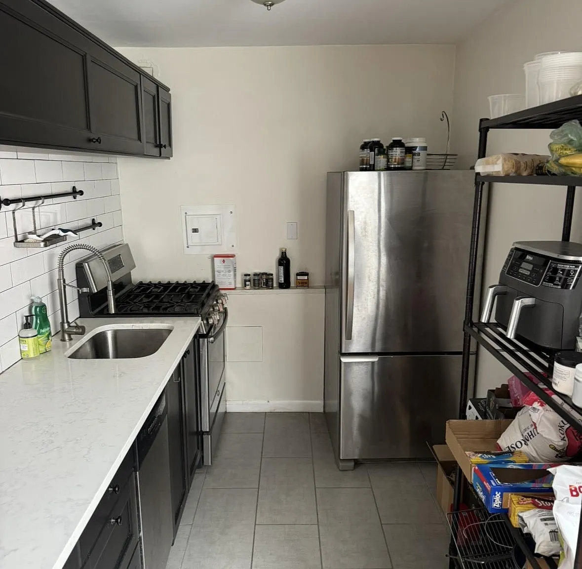 Studio, 550 sqft, $2,099 — Photo 2