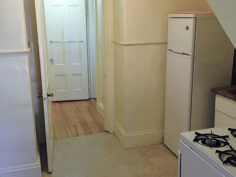 23 Parsons St #3 — Photo 8