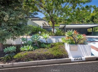 15626 Royal Ridge Rd, Sherman Oaks, CA 91403