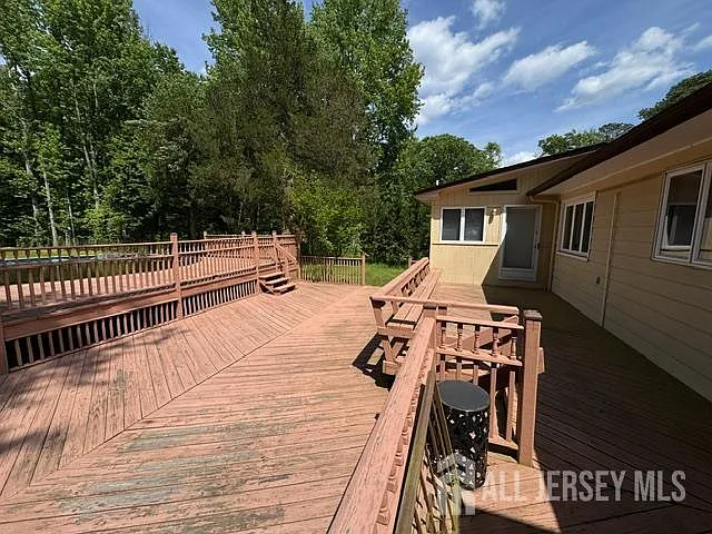 295 Pleasant Valley Rd — Photo 14