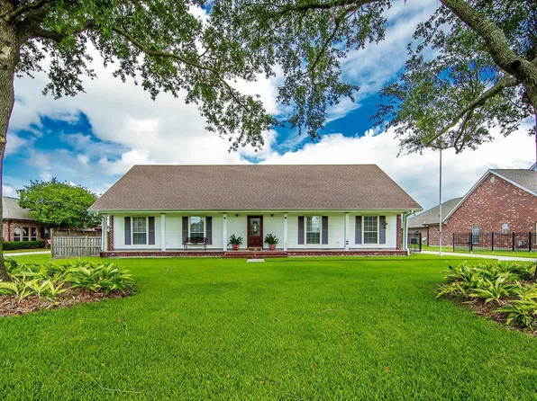 110 Nottingham Trl, Houma, LA 70360