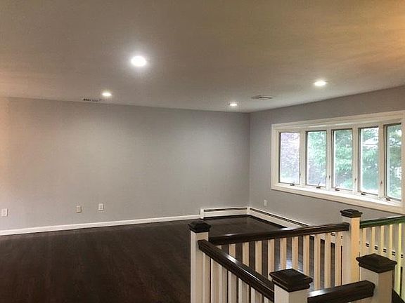 5th image of 63 Pittsburgh Ave #1