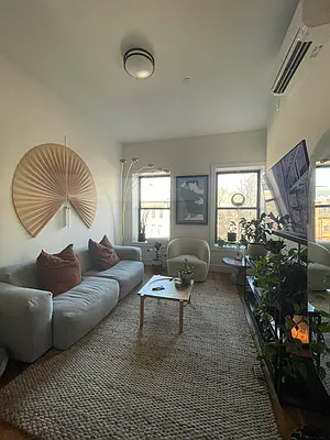 Rented by Corcoran | media 24