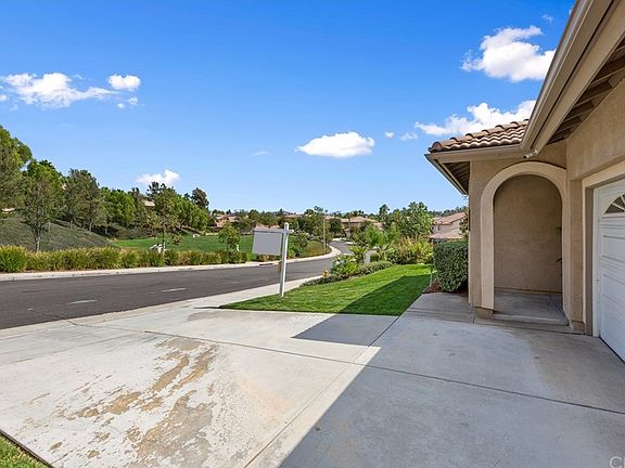 2nd image of 31442 Royal Oaks Dr