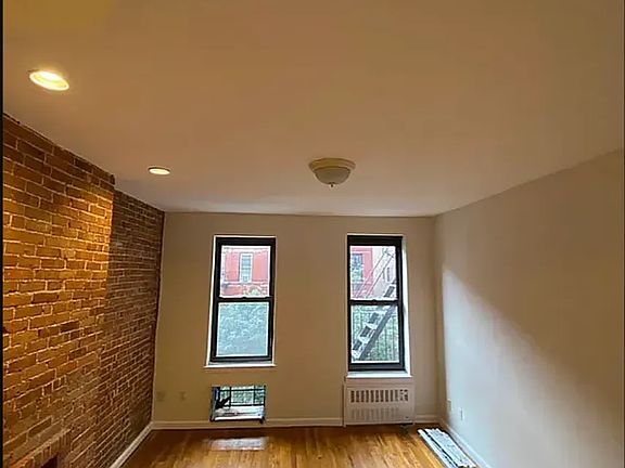 5th image of 534 E 83rd St APT 3A