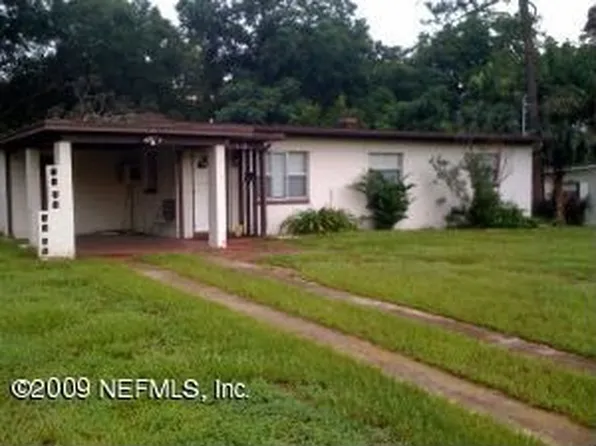 7143 Oakney Rd, Jacksonville, FL 32211