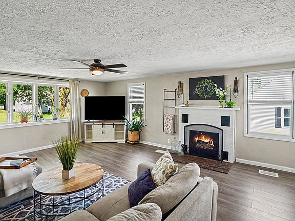 5th image of 2510 Woodmont Dr
