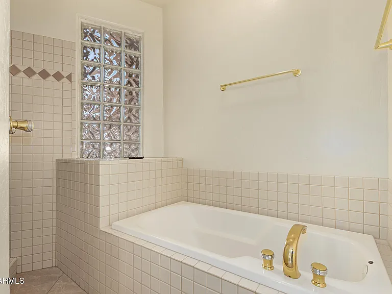 15048 N Elena Dr — Photo 14