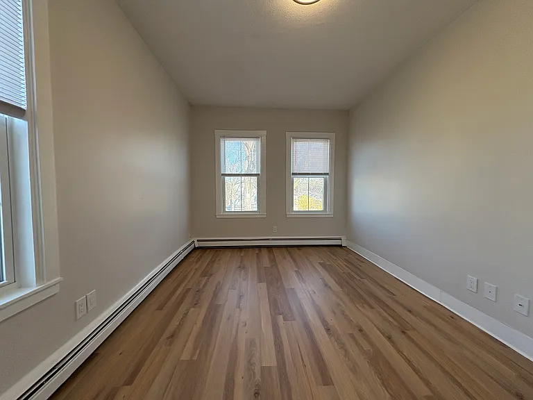 26 Saint James St #26 — Photo 13