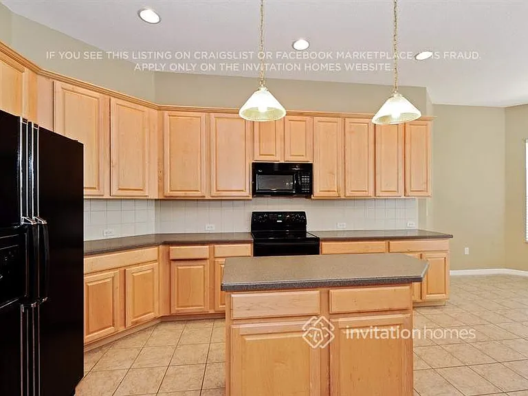 22744 Robins Nest Ct — Photo 9