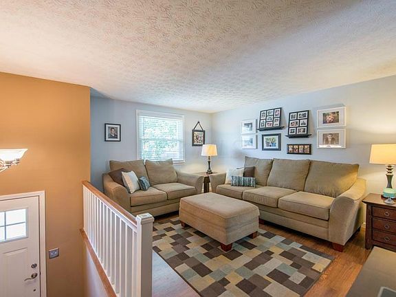 4th image of 816 Lakefield Dr