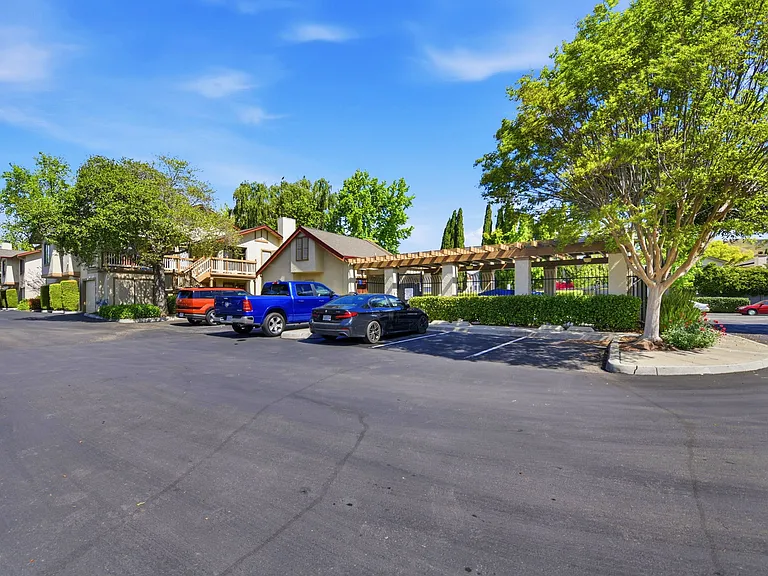 935 Cherry Glen Cir #219 — Photo 14