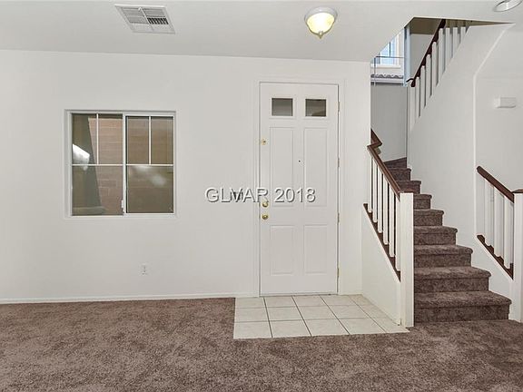 3rd image of 7933 Violet Dawn St