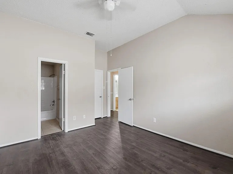 1310 Brenda Ln #C — Photo 12
