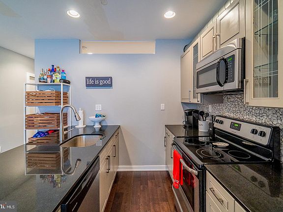 3rd image of 135 N 3rd St Unit 3C