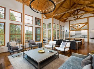 19378 Rim Lake Ct, Bend, OR 97702